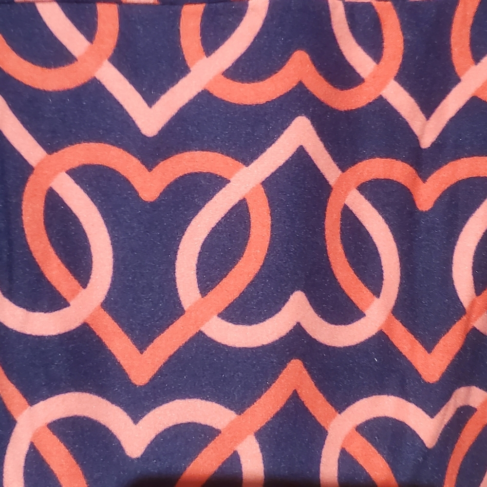 New! Lularoe leggings. Valentine's Day!